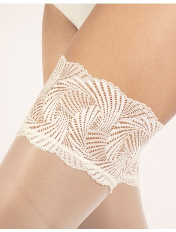Cette Versailles Satin Halterloser Strumpf off white